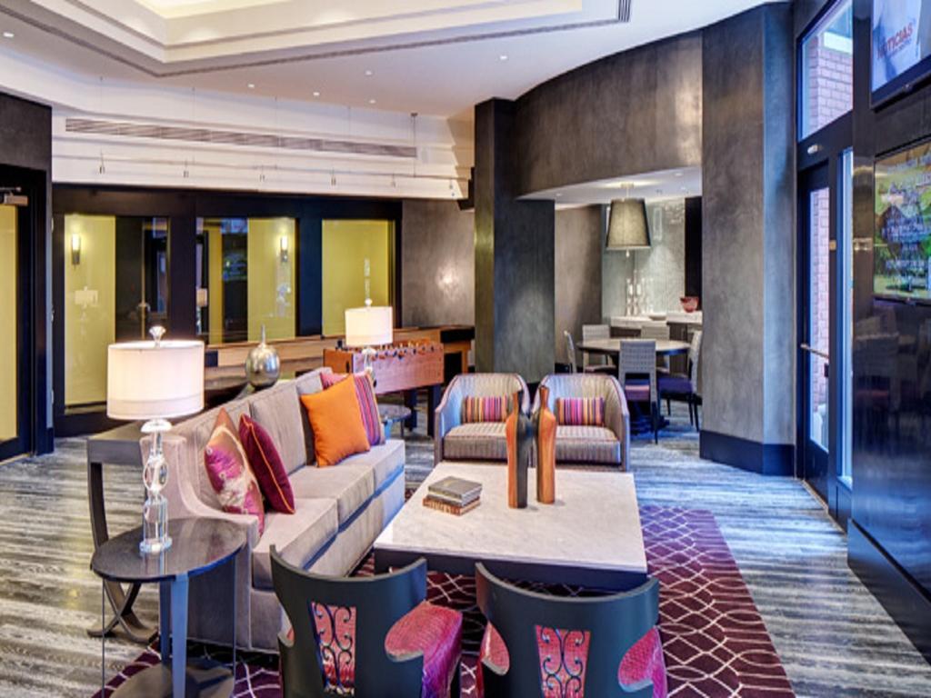 Global Luxury Suites At Thomas Circle Вашингтон Экстерьер фото